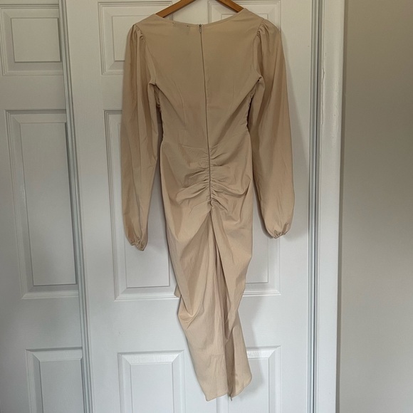 NWT PrettyLittleThing Beige Long Sleeve Dress - Picture 4 of 4
